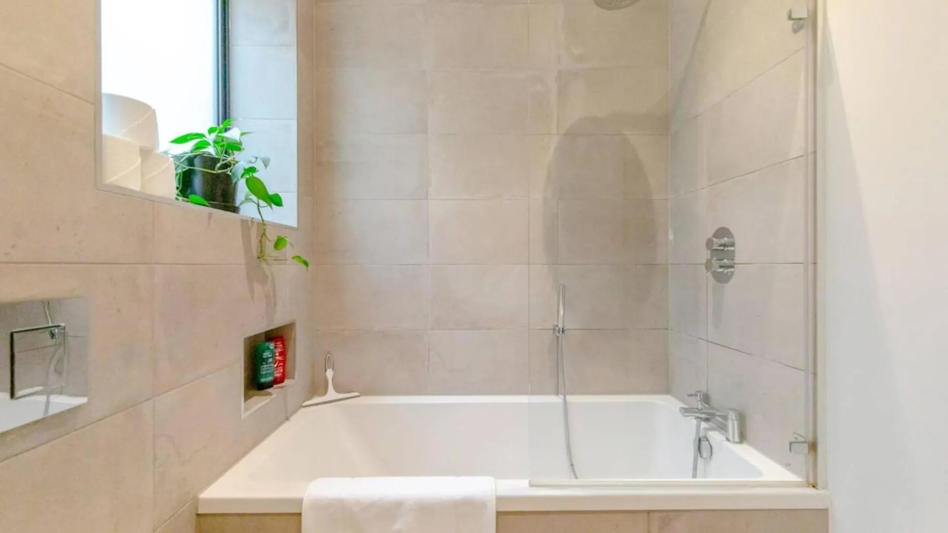Charming & Stylish 1Bd Flat - Bethnal Green London 0*,  United Kingdom
