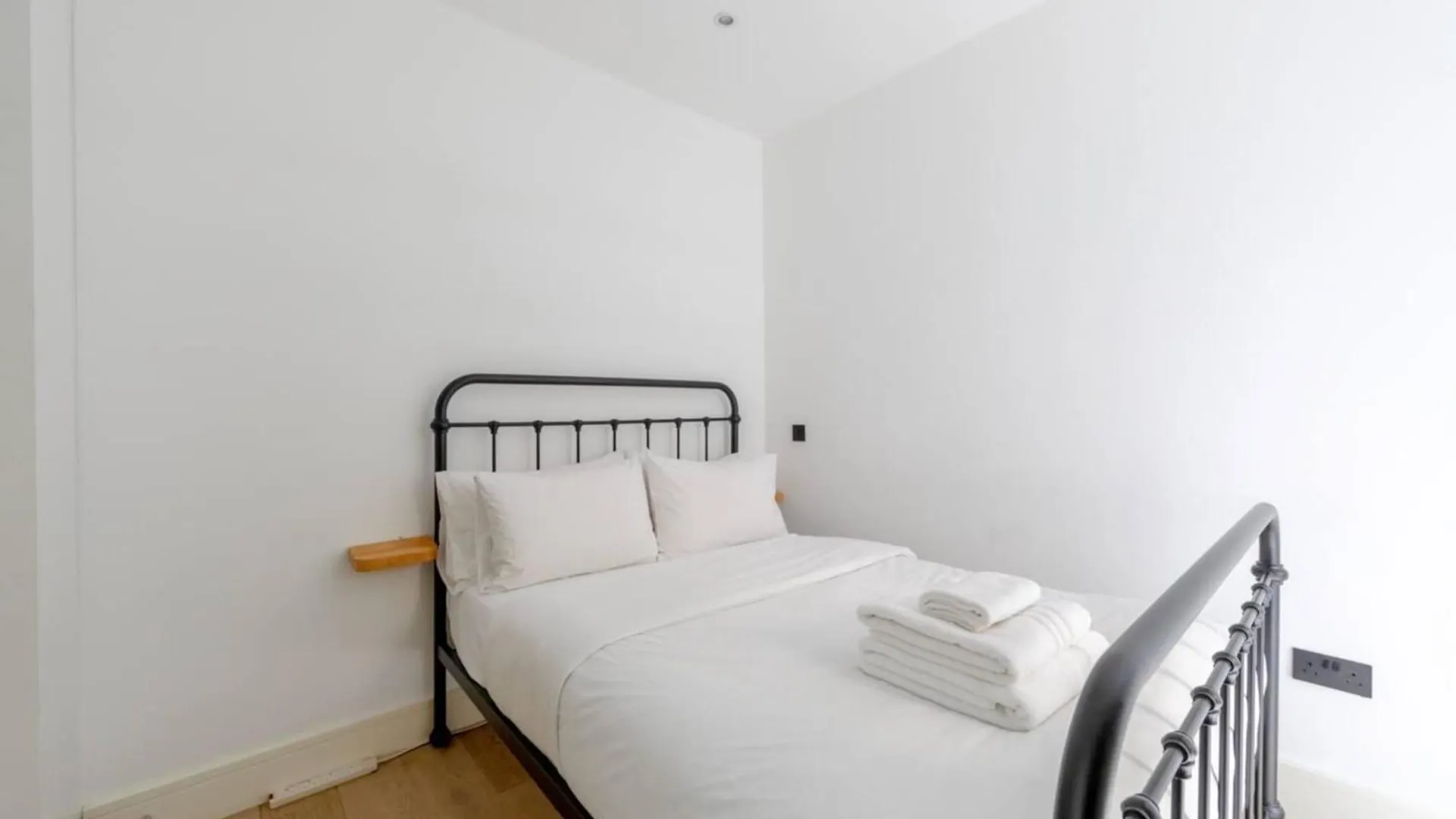 Charming & Stylish 1Bd Flat - Bethnal Green London 0*,